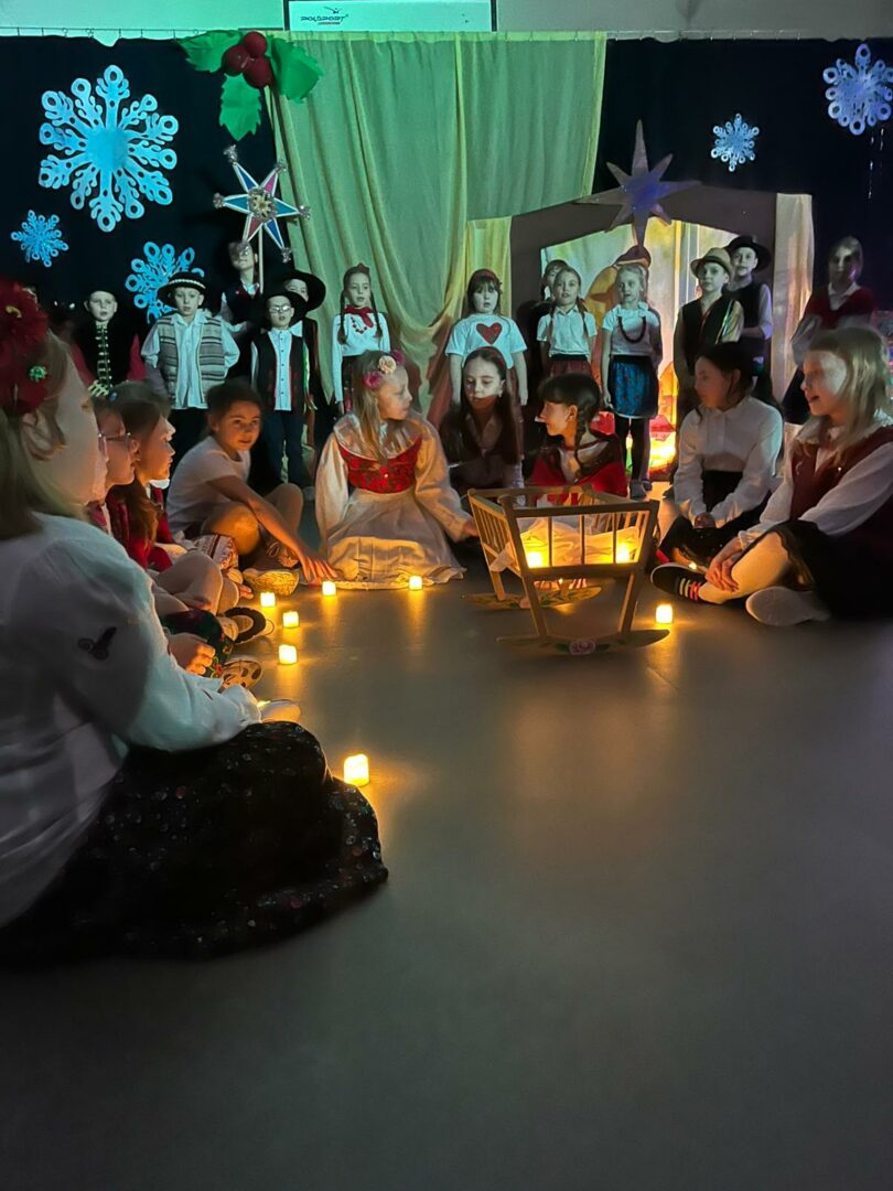 🌟 Jarmark Bożonarodzeniowy 2025 – Wspólne Świętowanie w Naszej Szkole